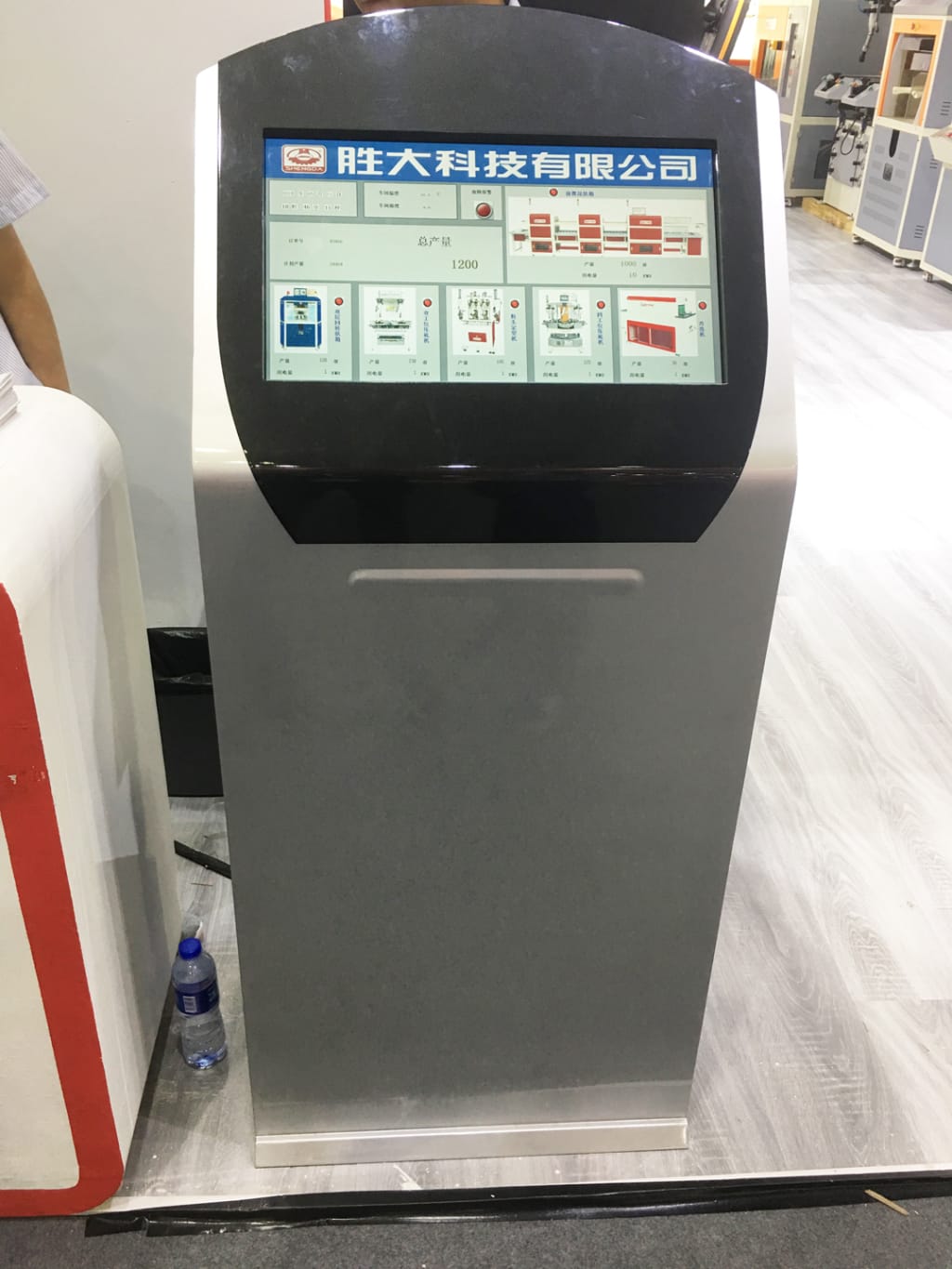 1561338575865928.jpg 2b68c8f68436b653a6a4c39acb4dbac2.jpg